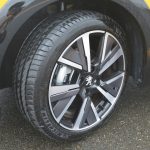 タイヤサイズはGTラインのみ205/45R17。アリュール、スタイルは195/55R16となる