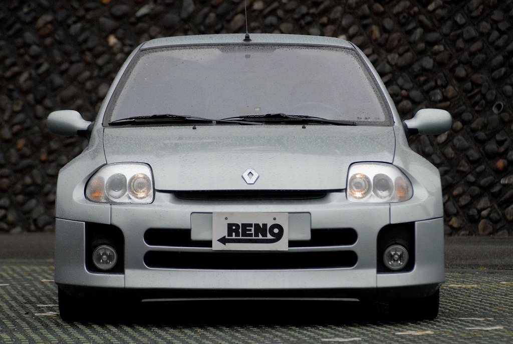 Lutecia RENAULT Sport 3.0 V6 24V | RENO blog